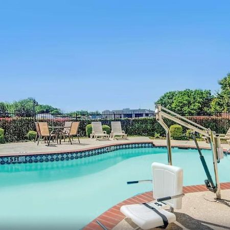 Super 8 By Wyndham Mckinney/Plano Area Esterno foto